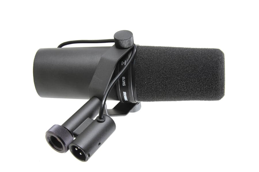 https://blog-dev.landr.com/wp-content/uploads/2018/12/Best-Microphones_6-shure-sm7b-xl.jpg